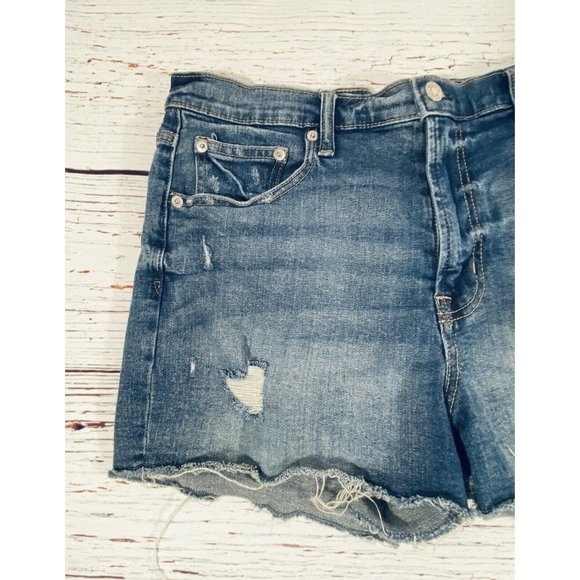 Gap Denim Jean Shorts Medium Wash Cut Off Distressed Size 31 Inseam 3” - Picture 5 of 9